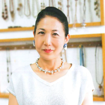新田佳子